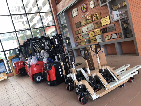 廣州商貿職業(yè)學校采購杭州叉車案例 廣州商貿職業(yè)學校采購杭州叉車案例